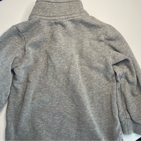 Carter’s 3T GRAY Pullover Sweat Shirt PRELOVED - Picture 7 of 7